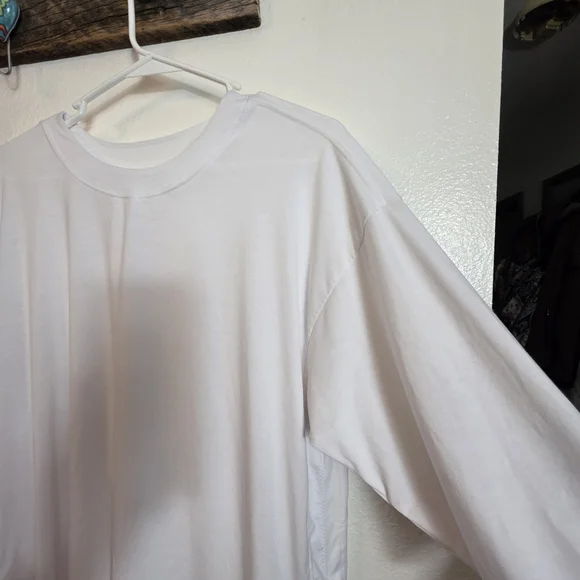 Athleta Tunic Semi Sheer Top New With out Tags Medium - Picture 3 of 13